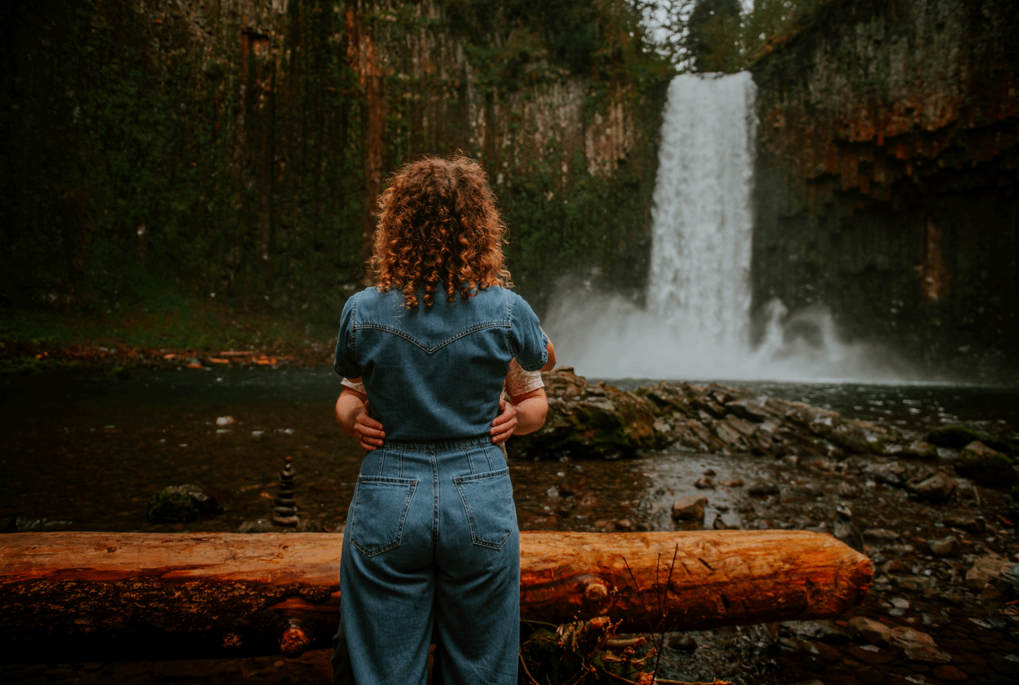 Engagement session at abiqua falls, booty grabbing gif.