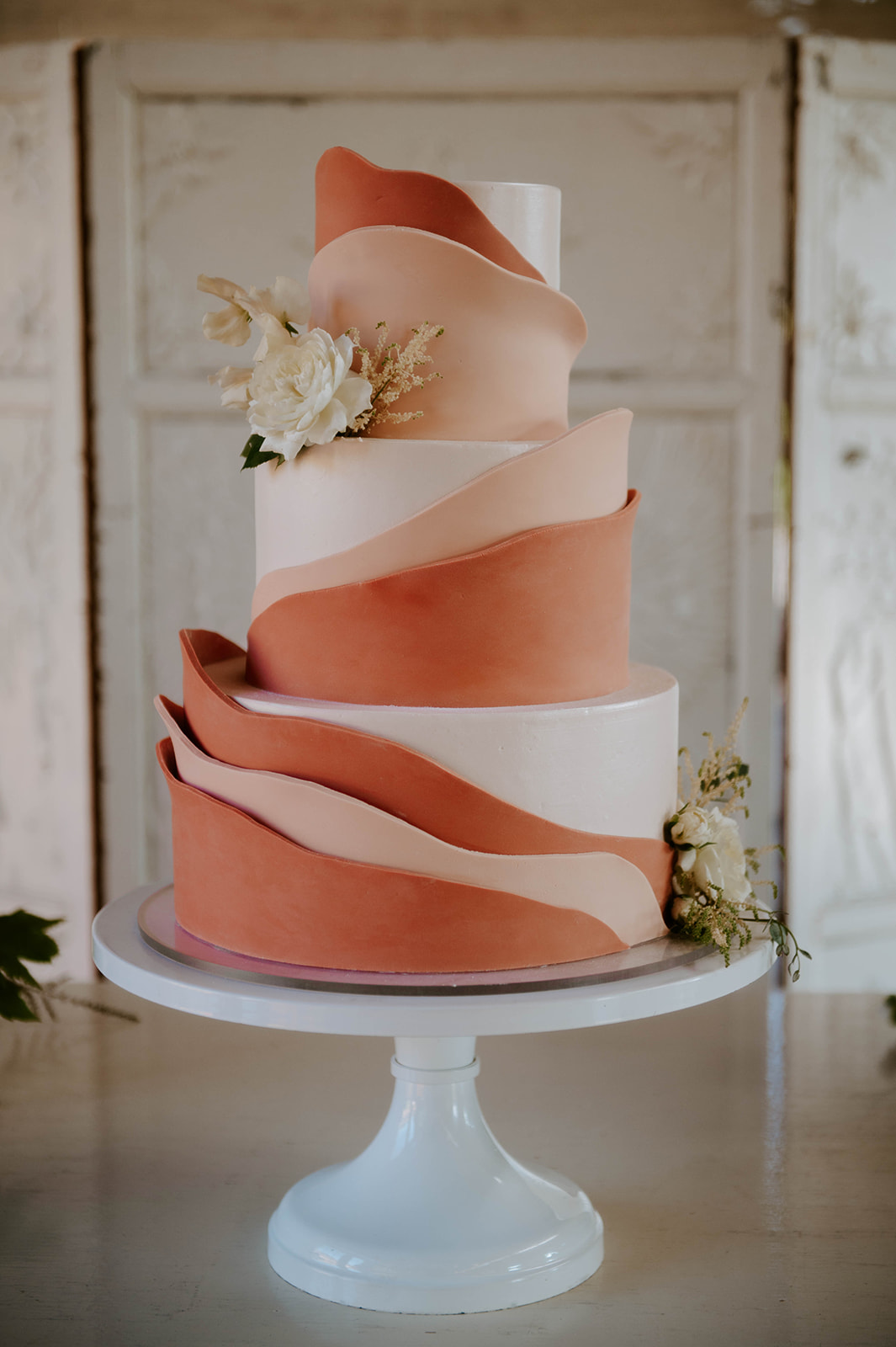 modern blush cake