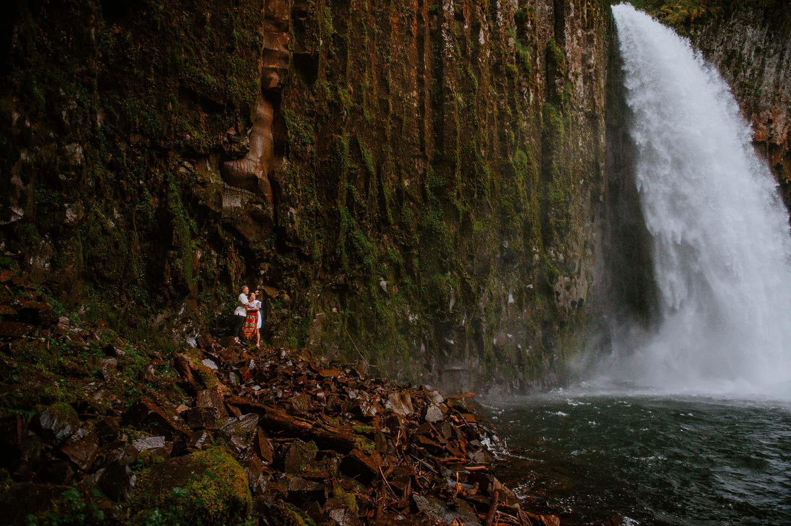Abiqua Falls Portland Engagement photoshoot