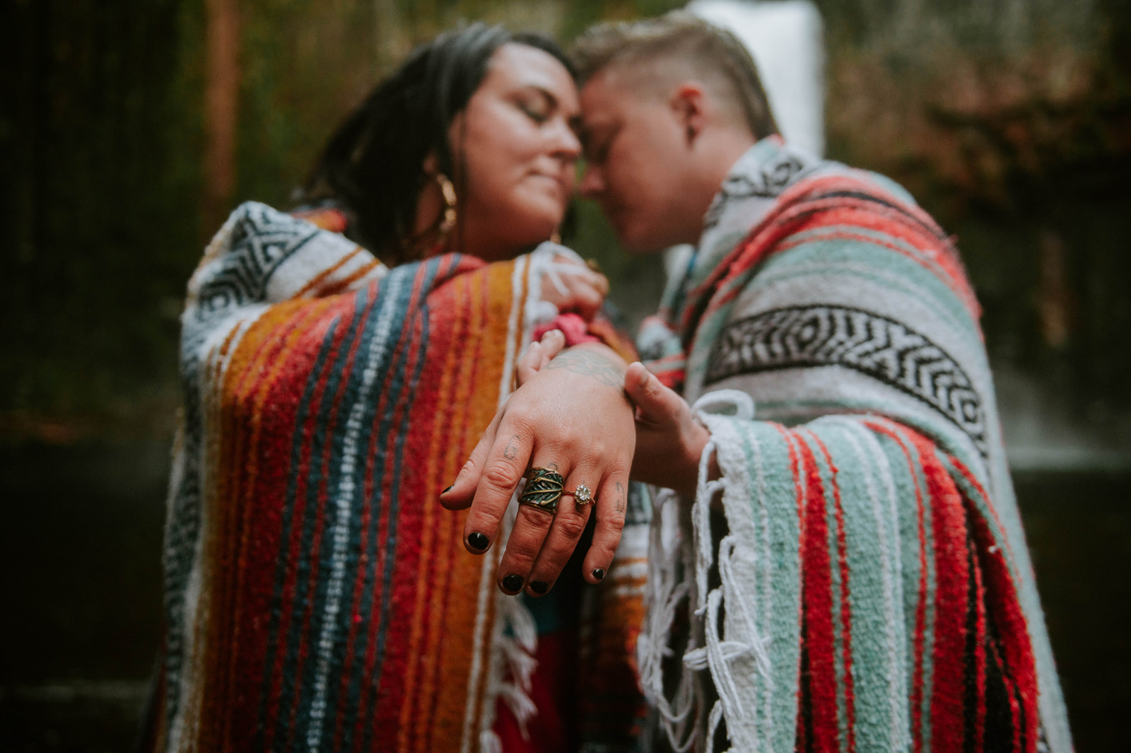 Engagement photos with Pendleton blankets.