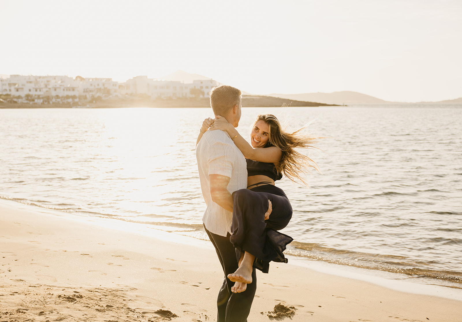 Dani Rawson Photography, a destination wedding photographer, shares photos from a honeymoon in Paros Greece 