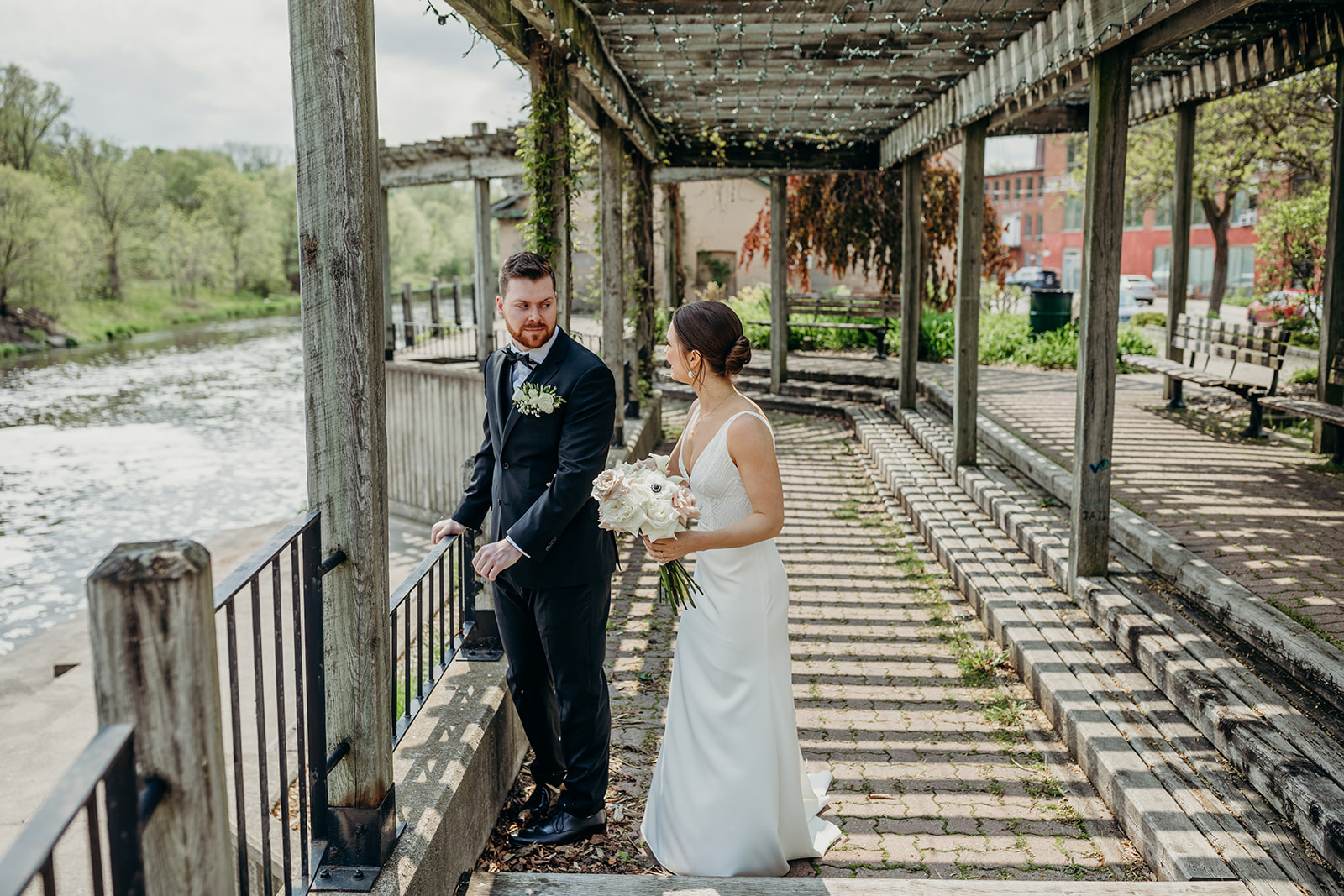 Bride and Groom First look at Jacob's Landing in Cambridge Ontario