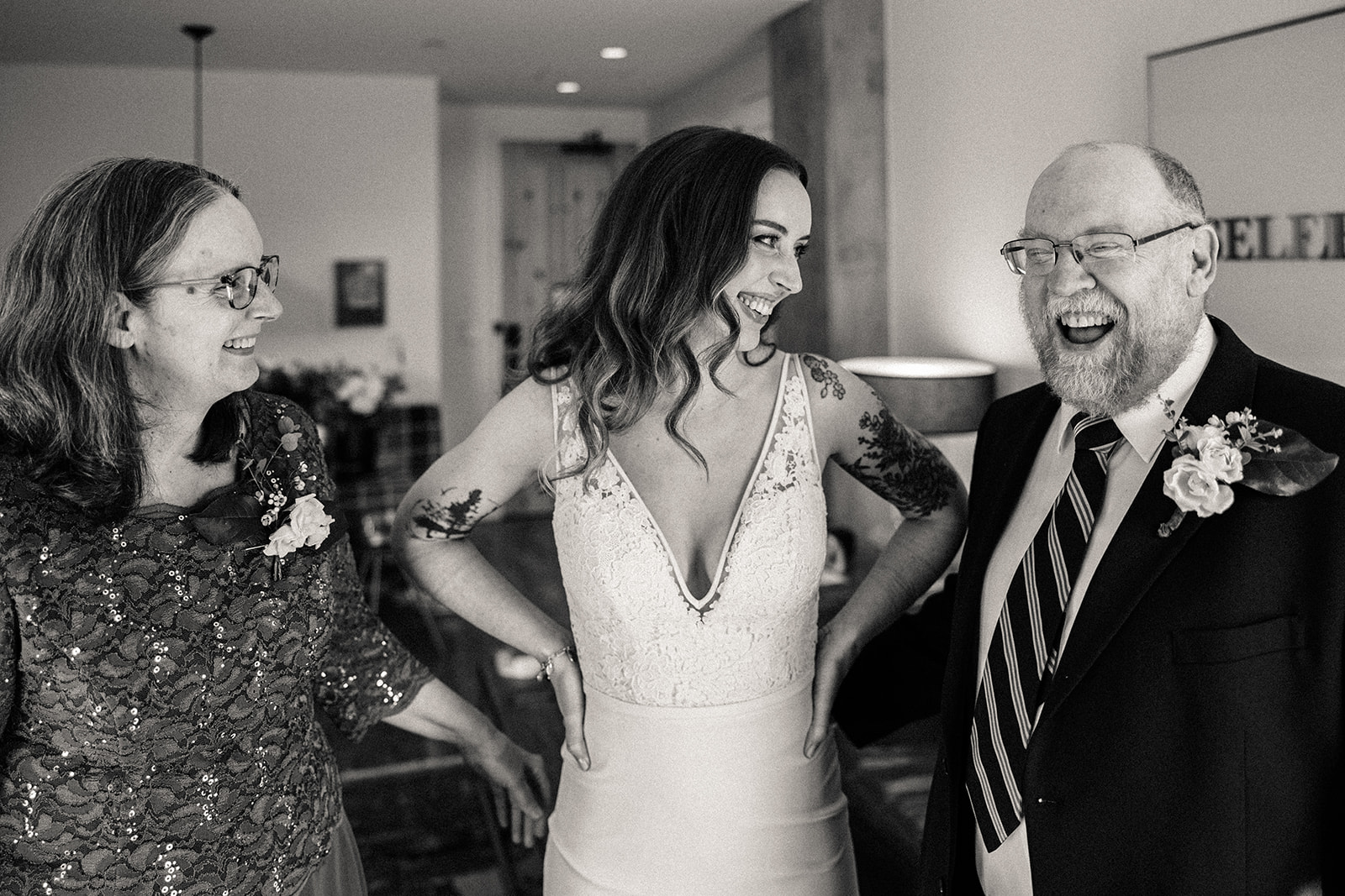 First look with the bride and her parents