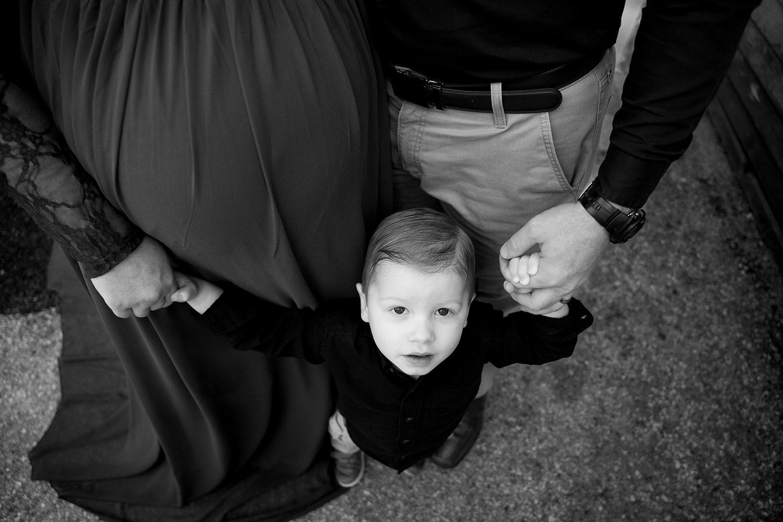 family maternity session in cedarburg wisconsin
