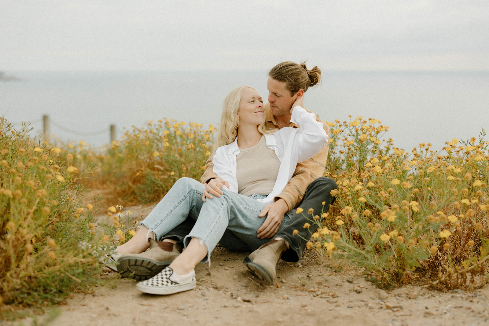 Couples photo session on the cliffs in La Jolla San Diego California