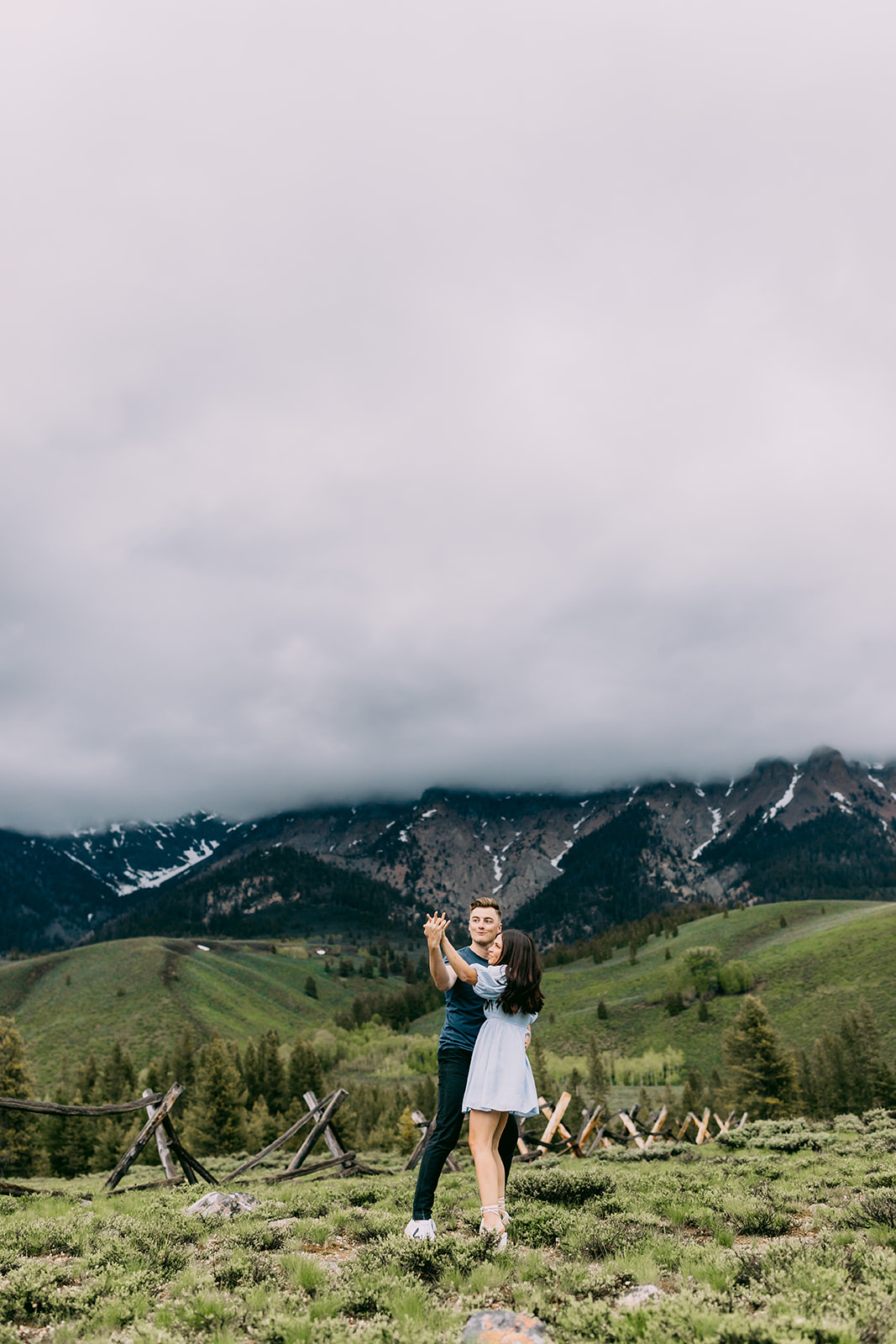 Picnic Engagement Session in the Idaho Mountains
