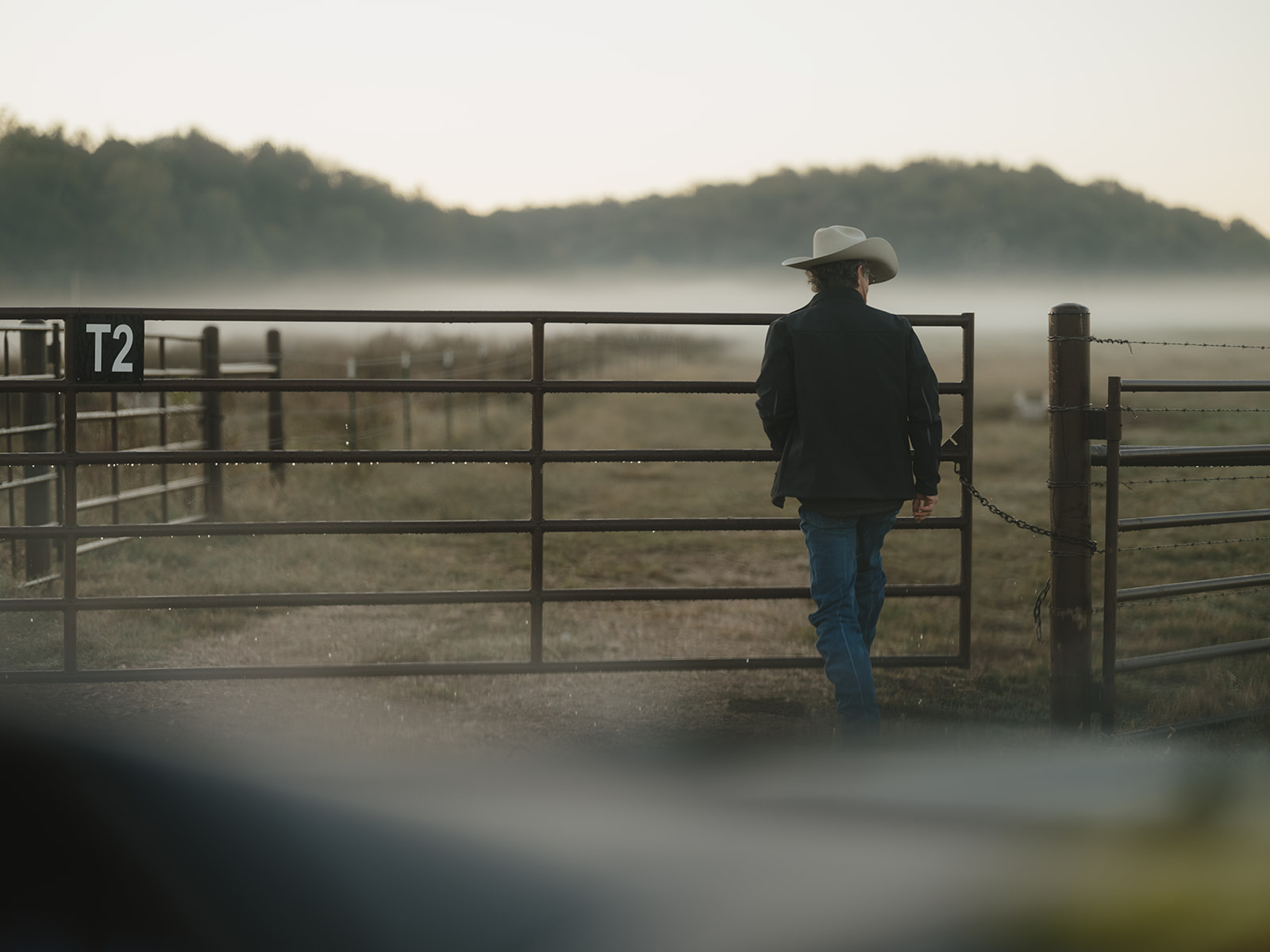 foggy morning cowboy at the 808 ranch