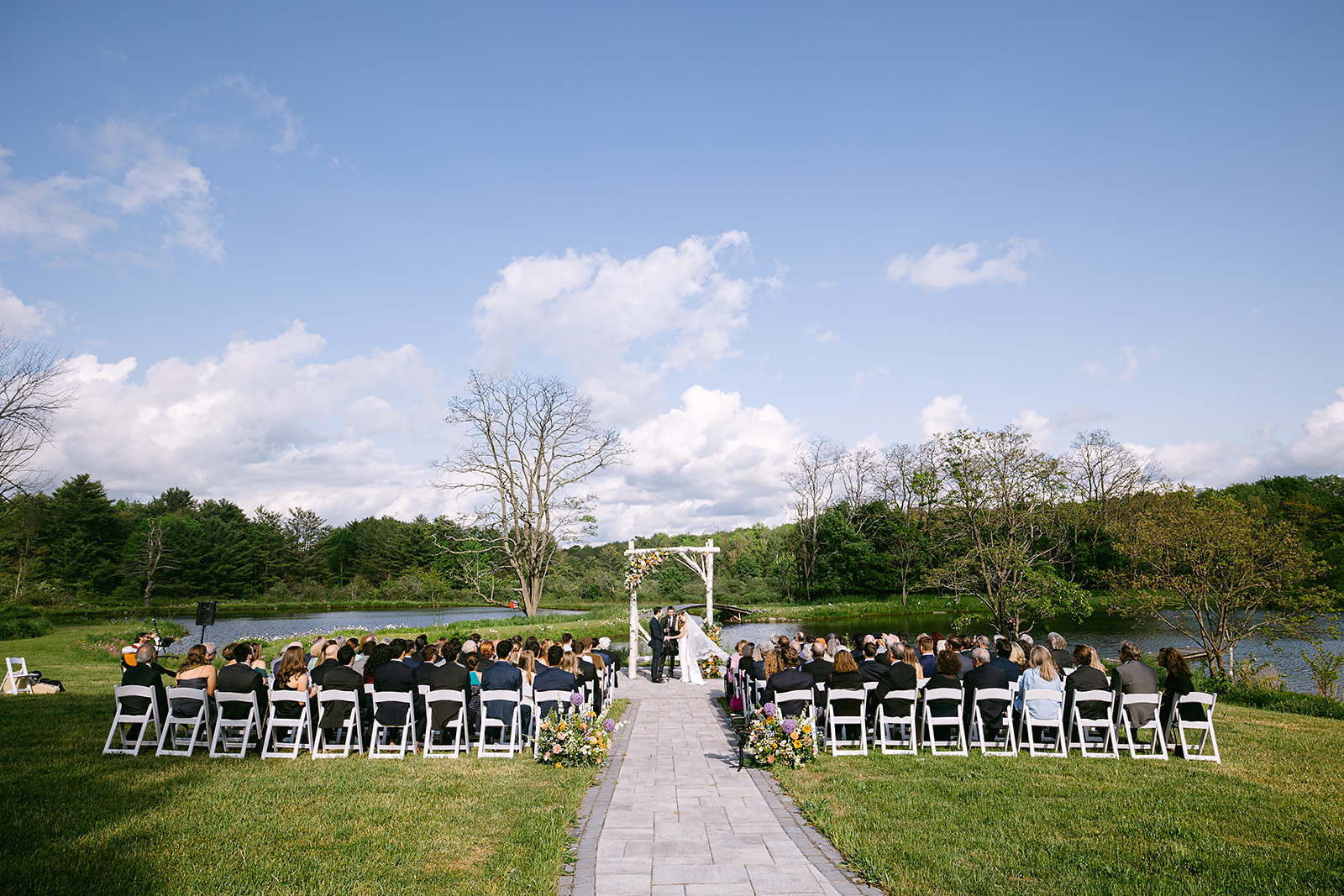 beautiful wedding at Blenheim Hill Farm in the Catskills
