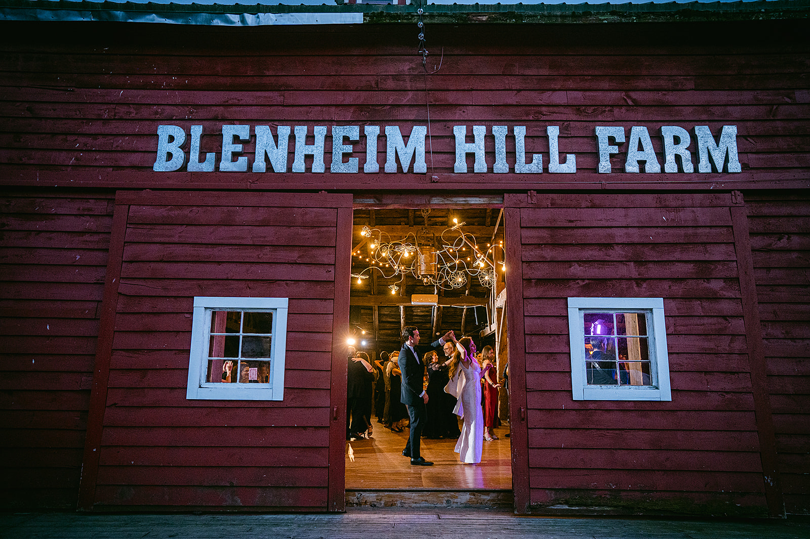 beautiful wedding at Blenheim Hill Farm in the Catskills