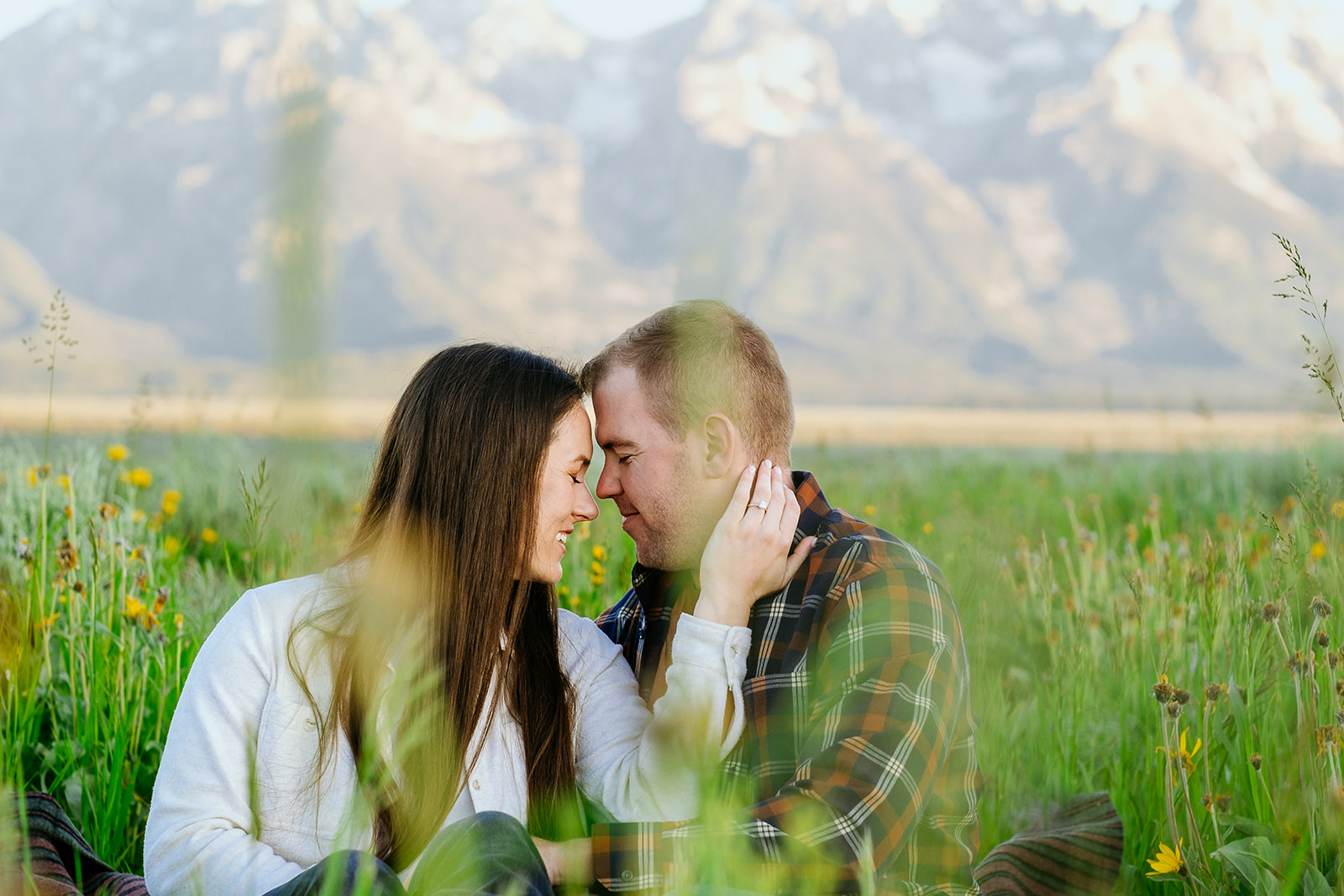 couple engagment photos in grand teton national park-11