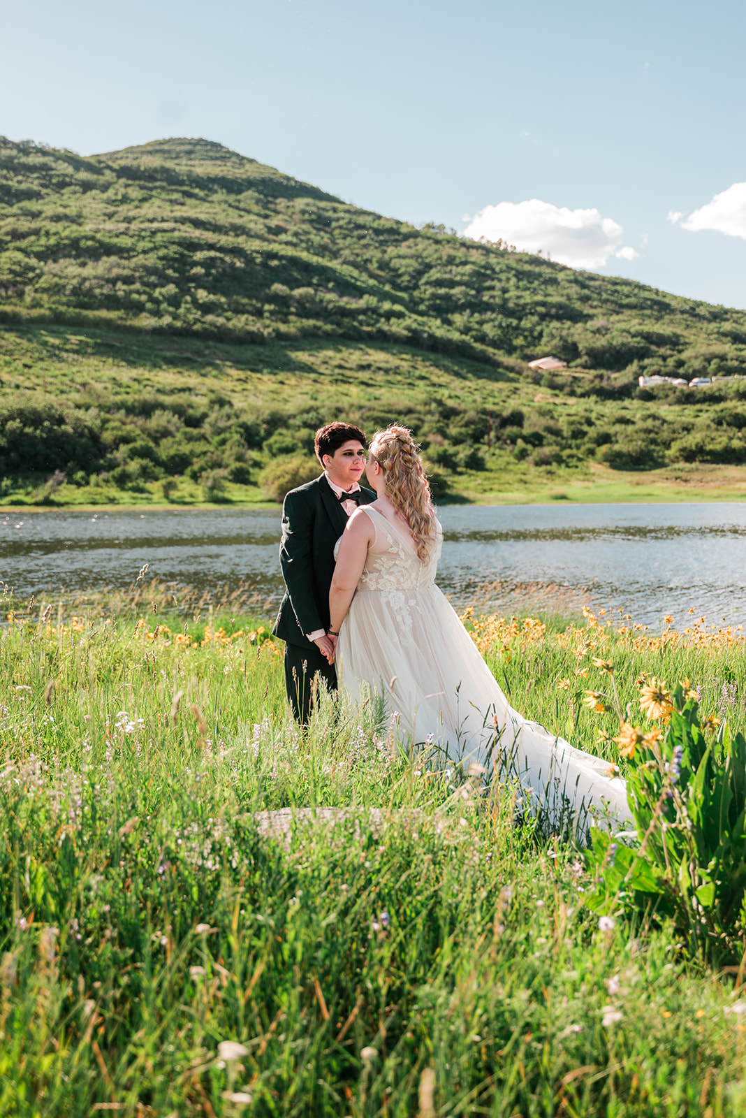 Jesse & Ezra | Vega Lake Micro Wedding