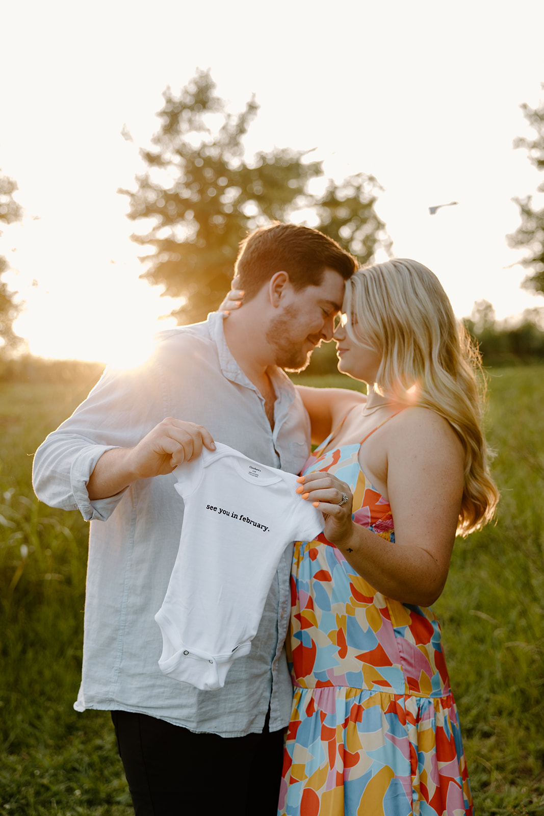 Summer pregnancy announcement pictures in Raleigh, North Carolina