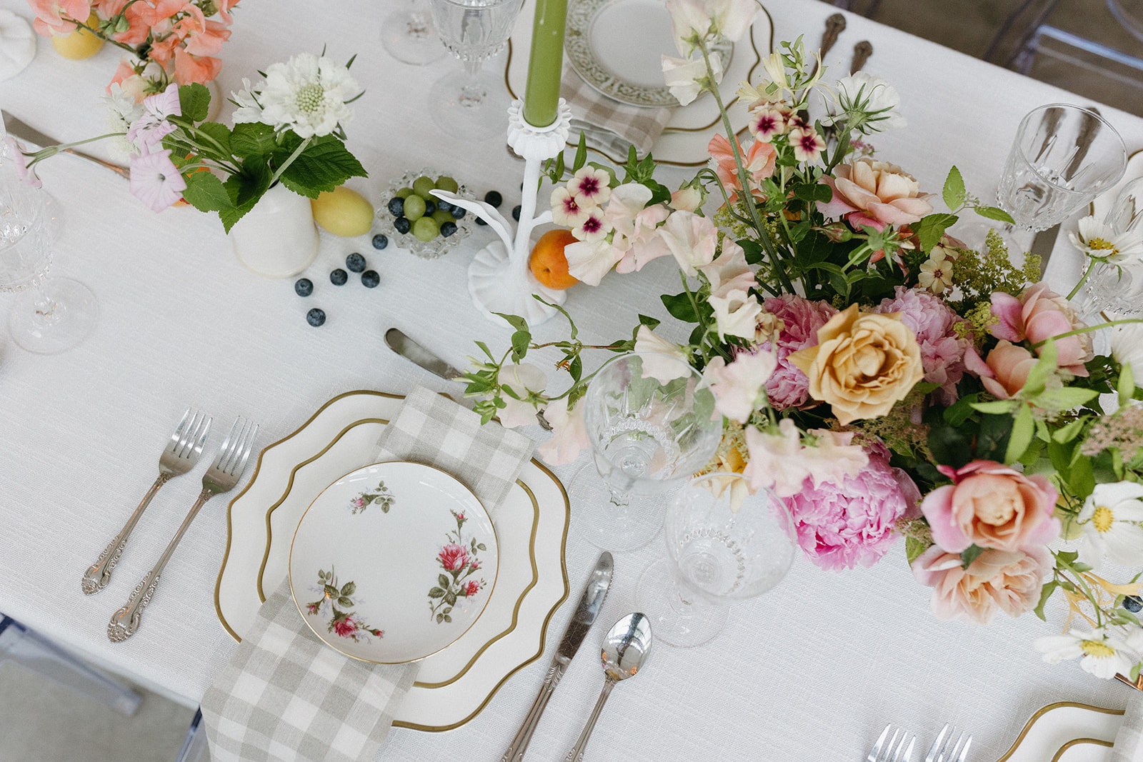 english-garden-party-styled-wedding-ceremony-muted-soft-color-tablescape-film-photography