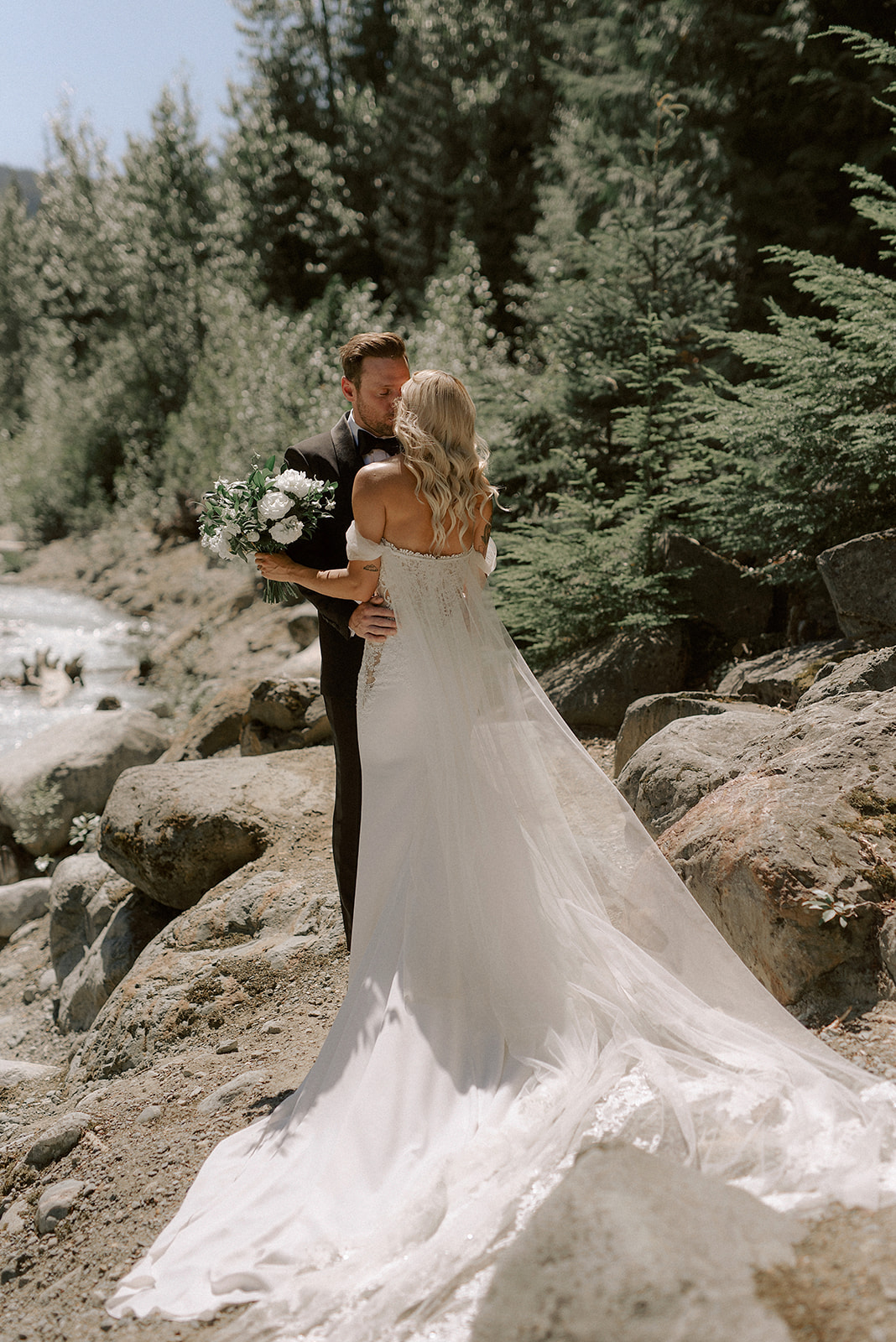 Vancouver wedding photographer captures photos of couple having their first look in Whistler
