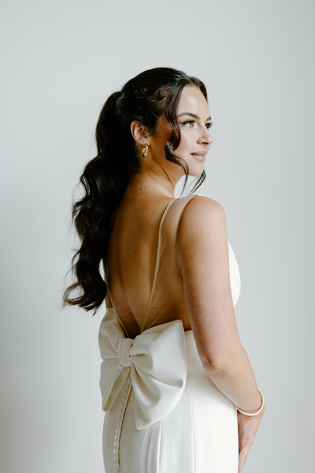 Classy bridal look captured by Raleigh wedding photographers