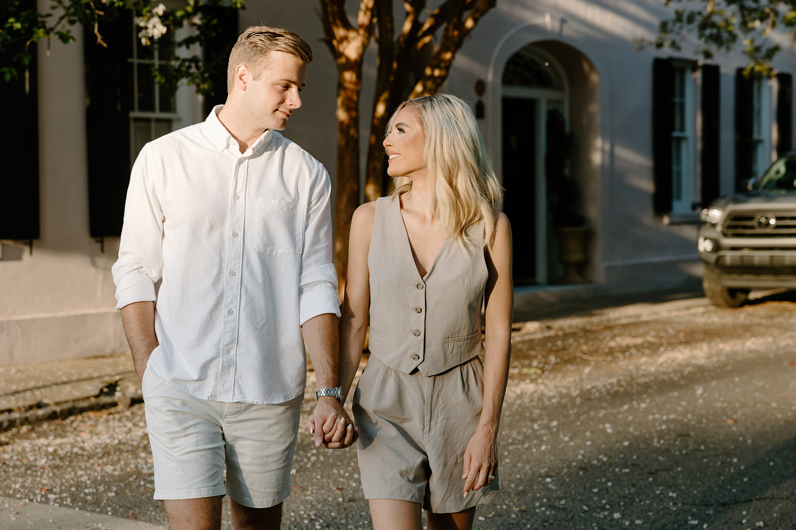 downtown charleston summer engagement session