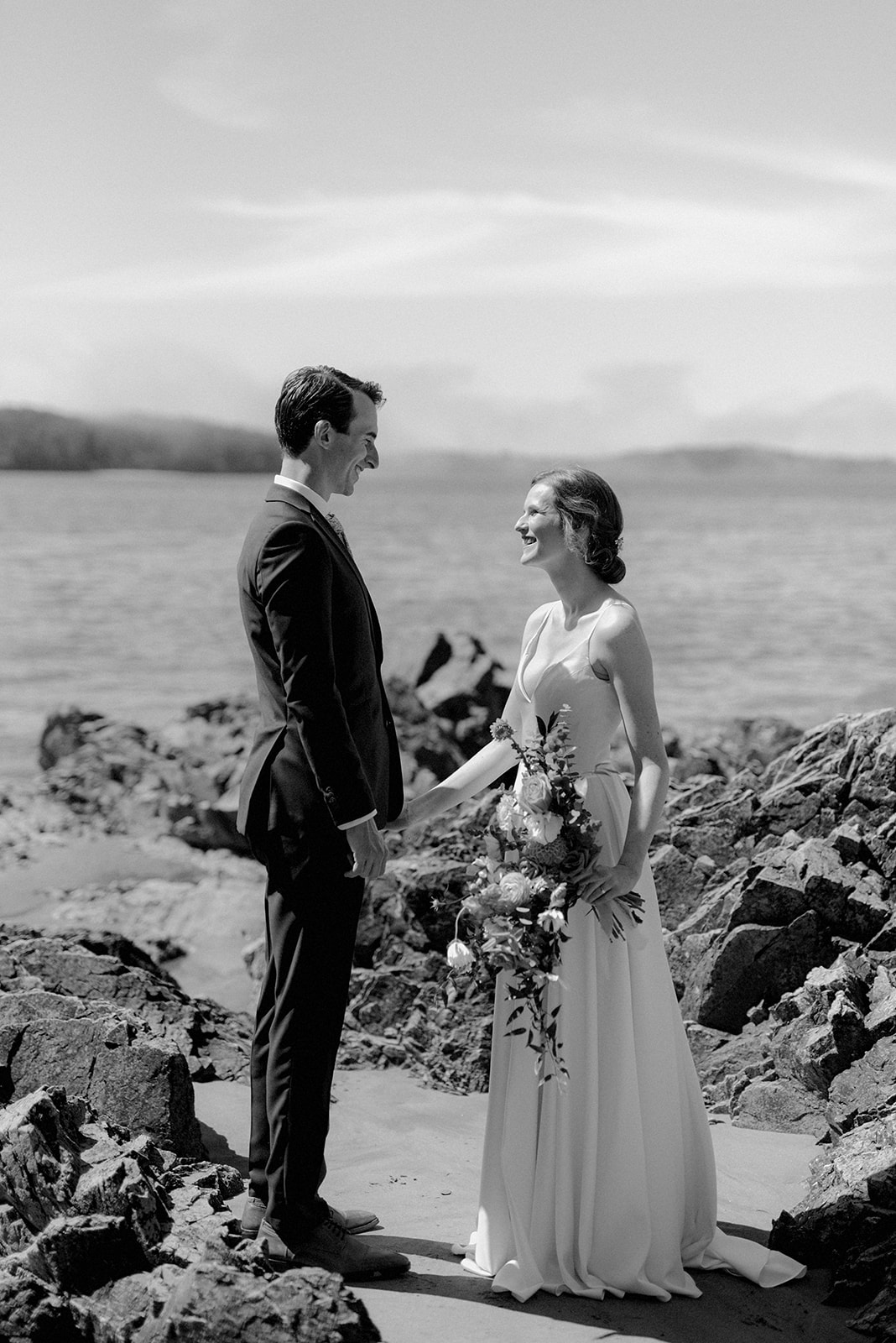 Vancouver wedding photographer captures photos of couple's wedding in Tofino, BC