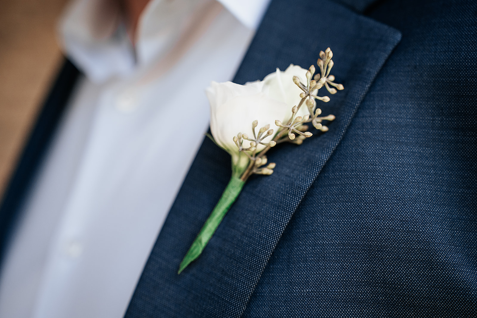 Artistic shot of boutonniere 