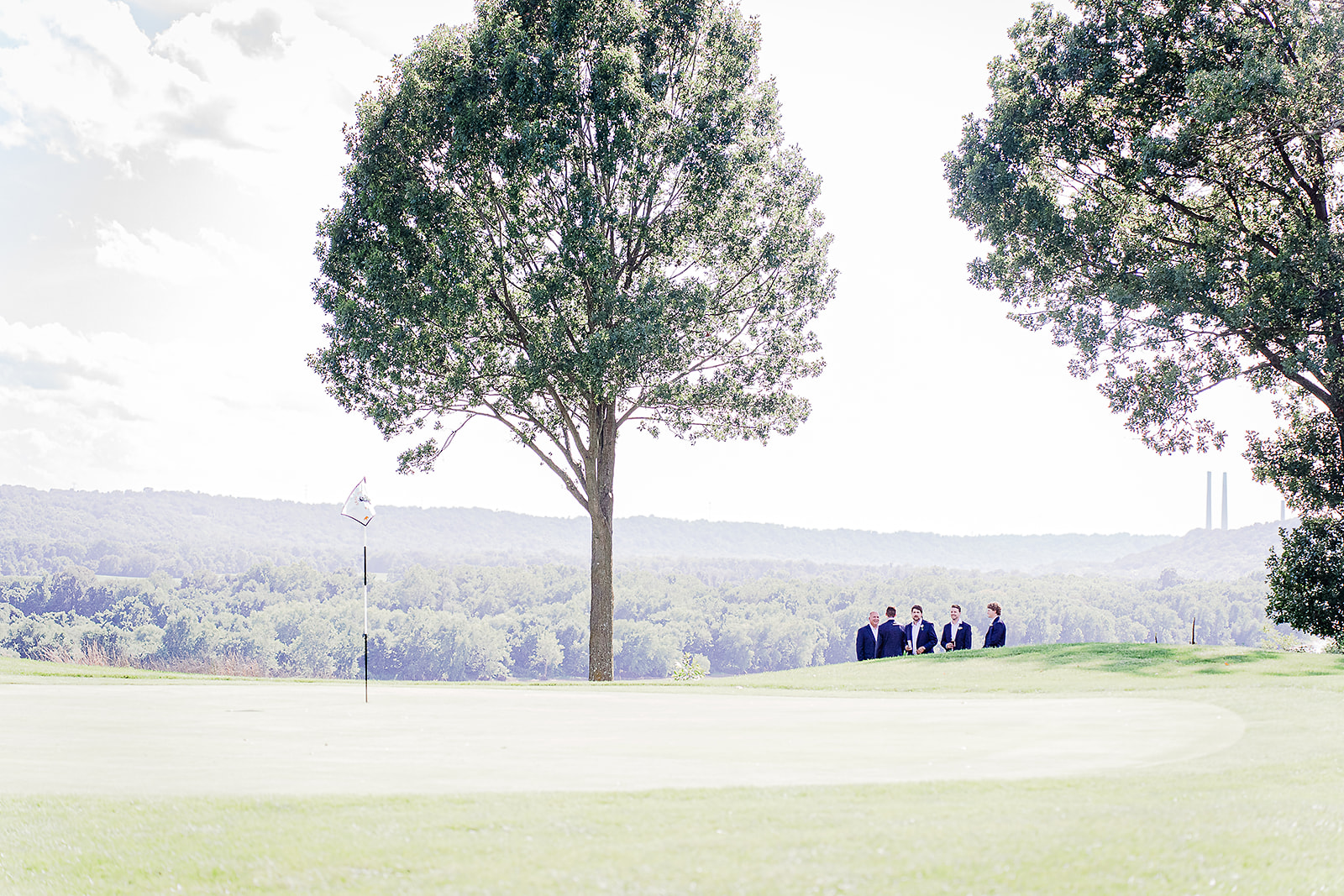Aston Oakes Golf Club bridal party awaits bride