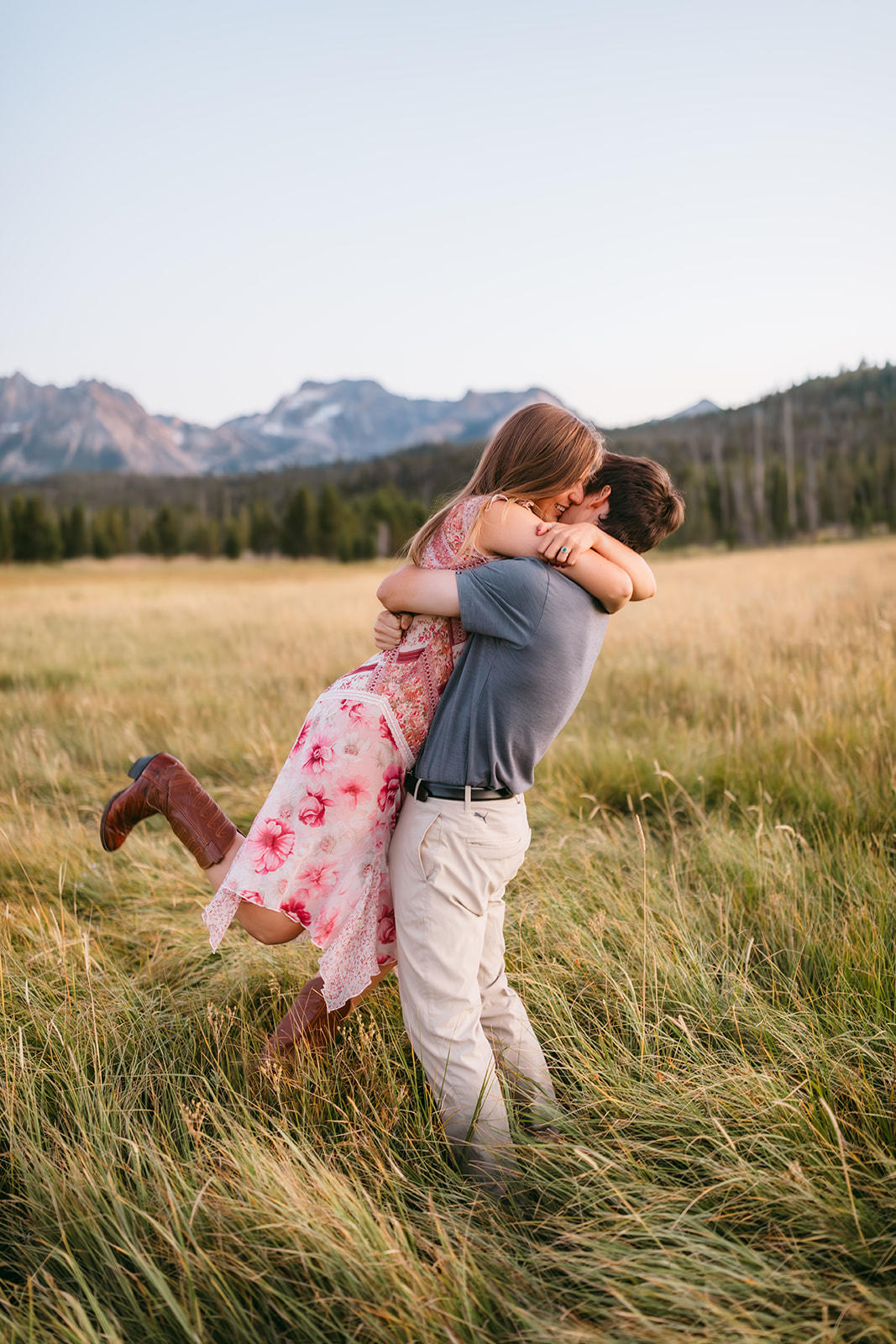 Summer Sunset Engagement Photoshoot in The Sawtooth Mountains of Stanley, Idaho