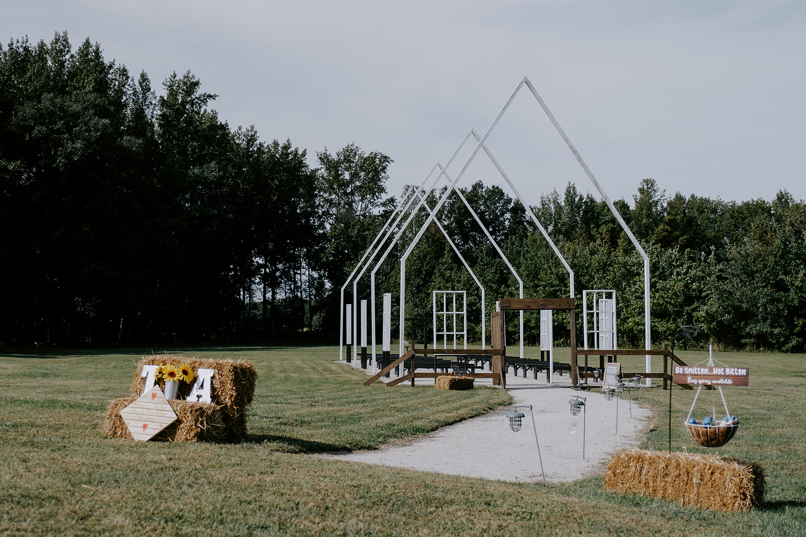 Amanda & Time Rustic Farms Wedding in Townsend, DE