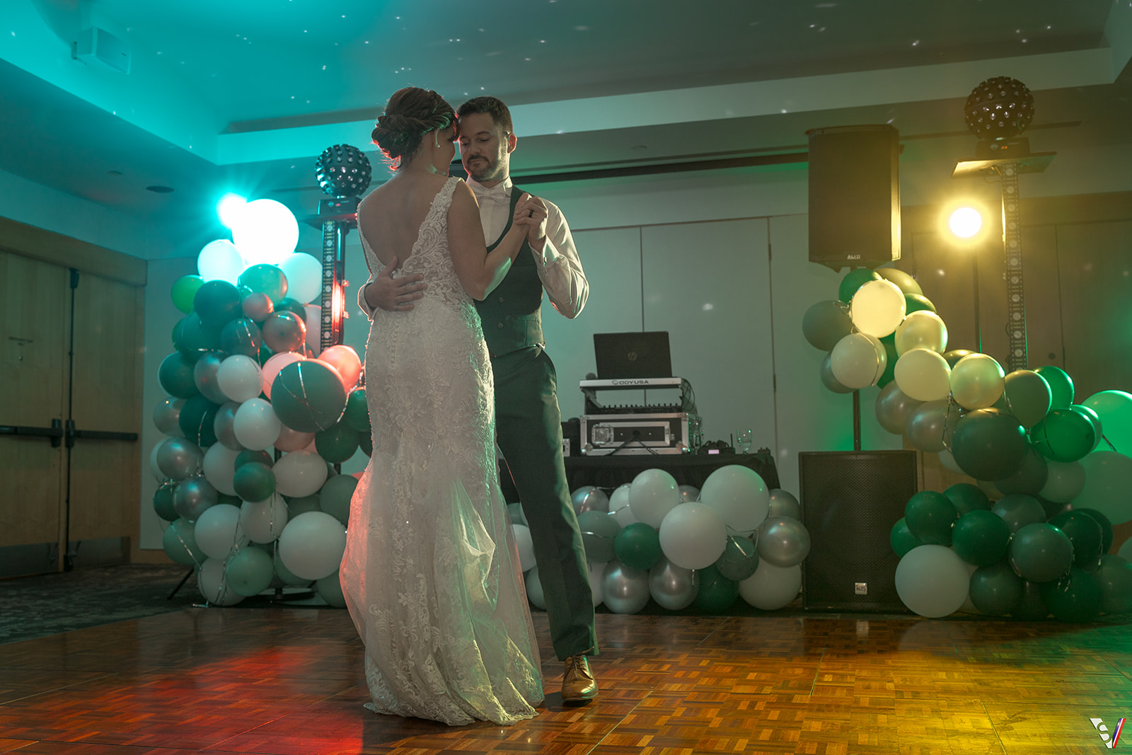 The science behind choosing the perfect first dance song.