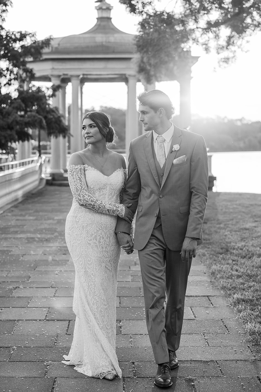 black and white modern photography at Water Works Philadelphia wedding
