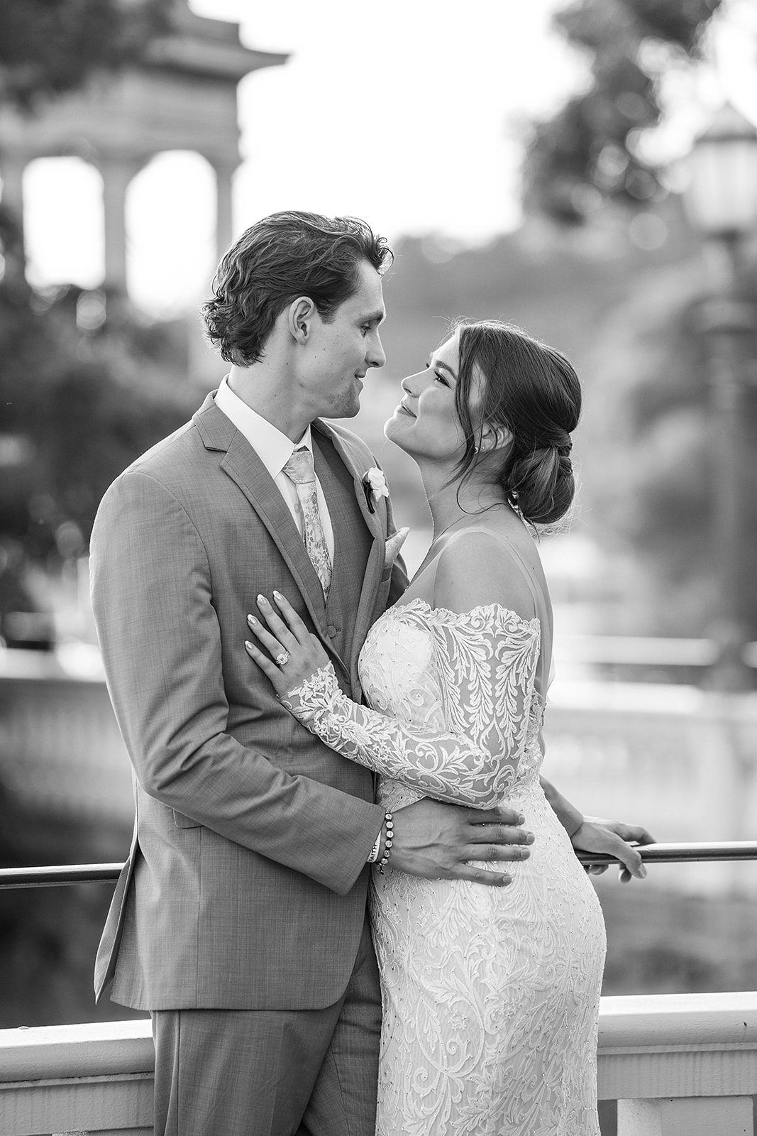 Black and white portraits of the bride and groom at Water works in Philadelphia 