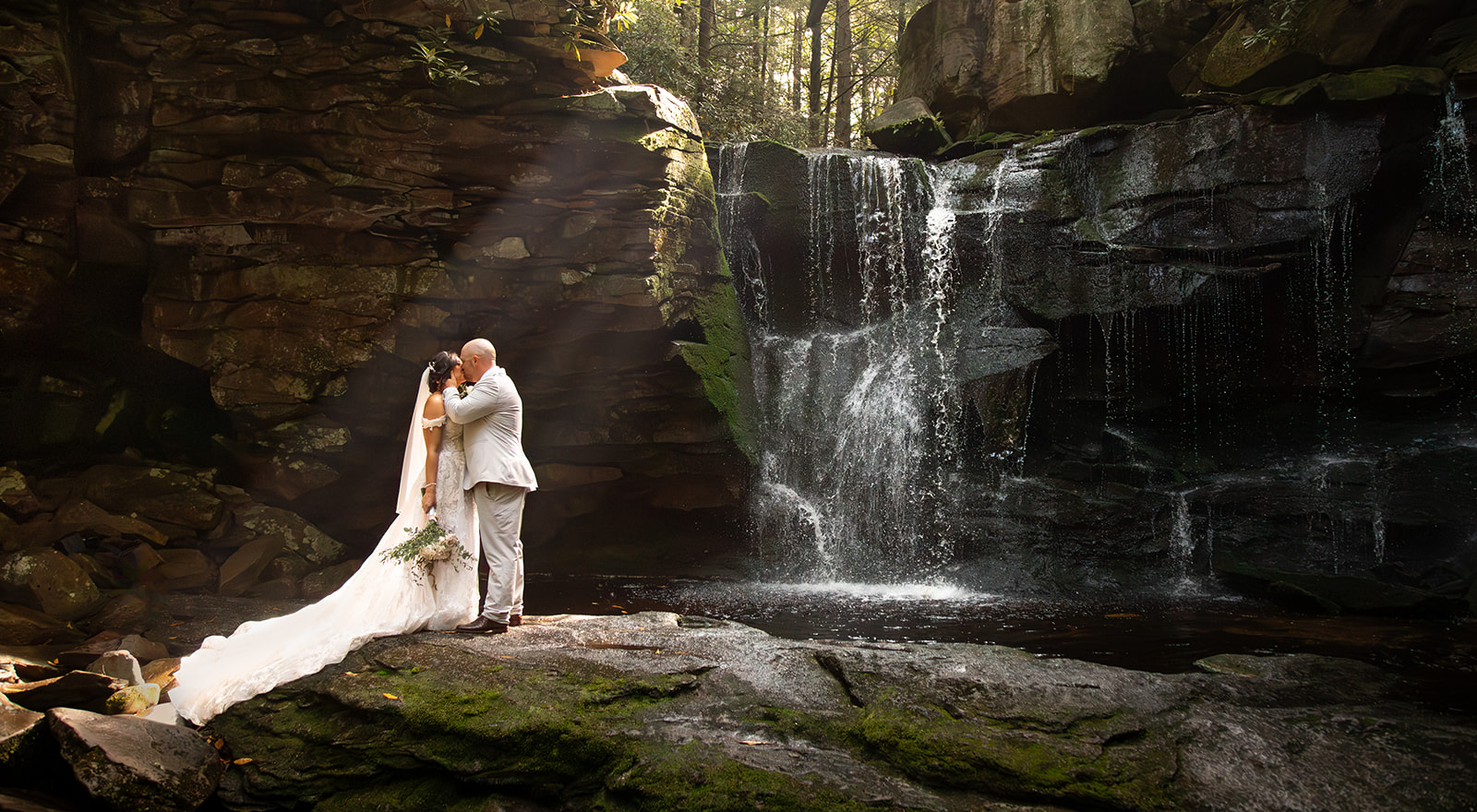 Elakala Waterfalls wedding