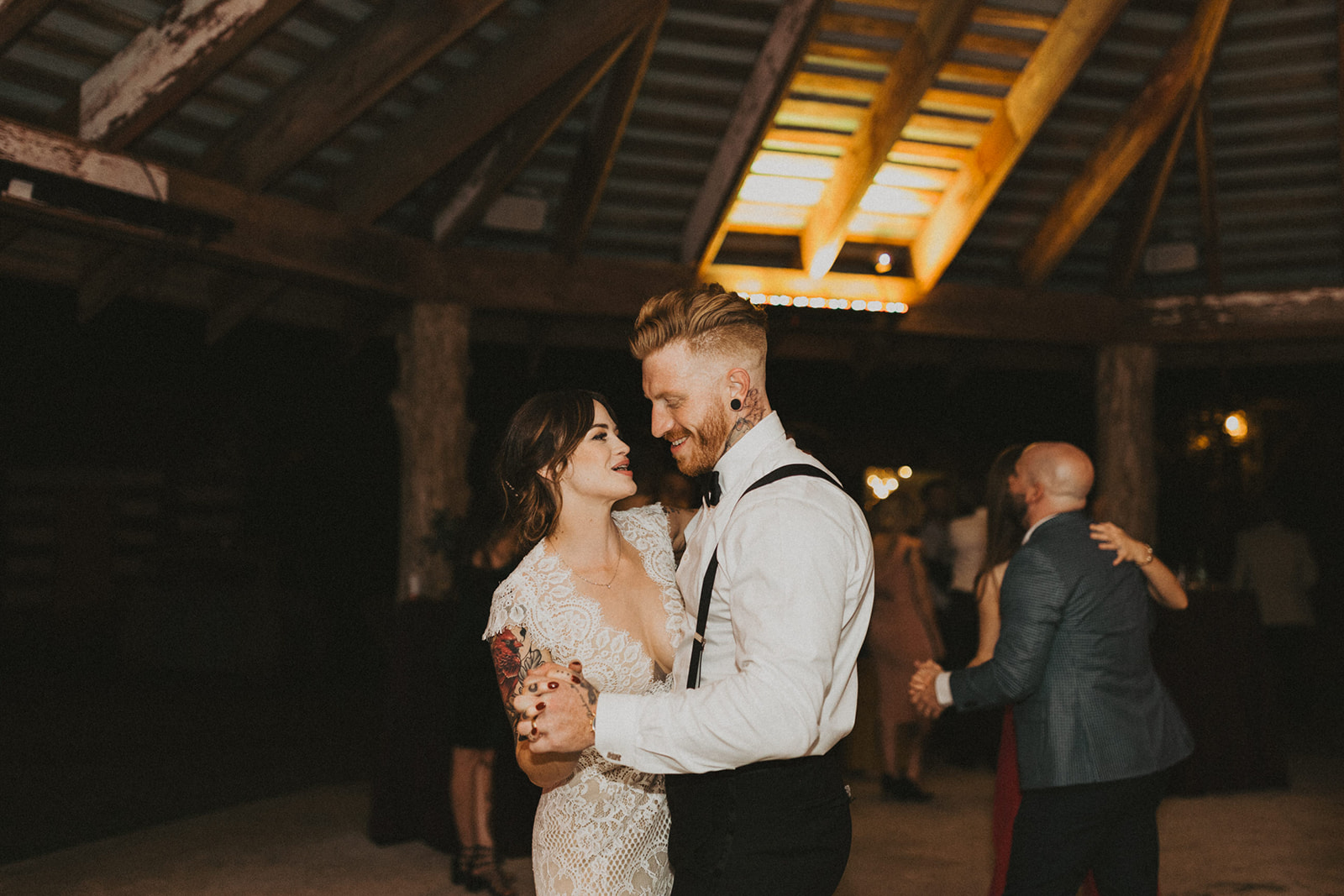 couple dances at outdoor wedding reception