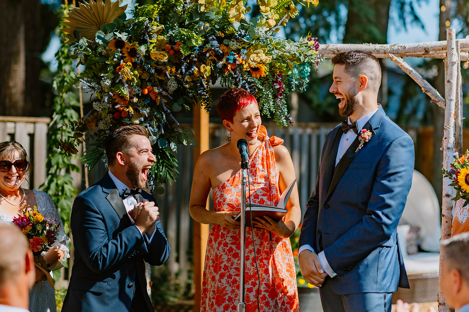 Gay couple elopes in Oregon backyard wedding 