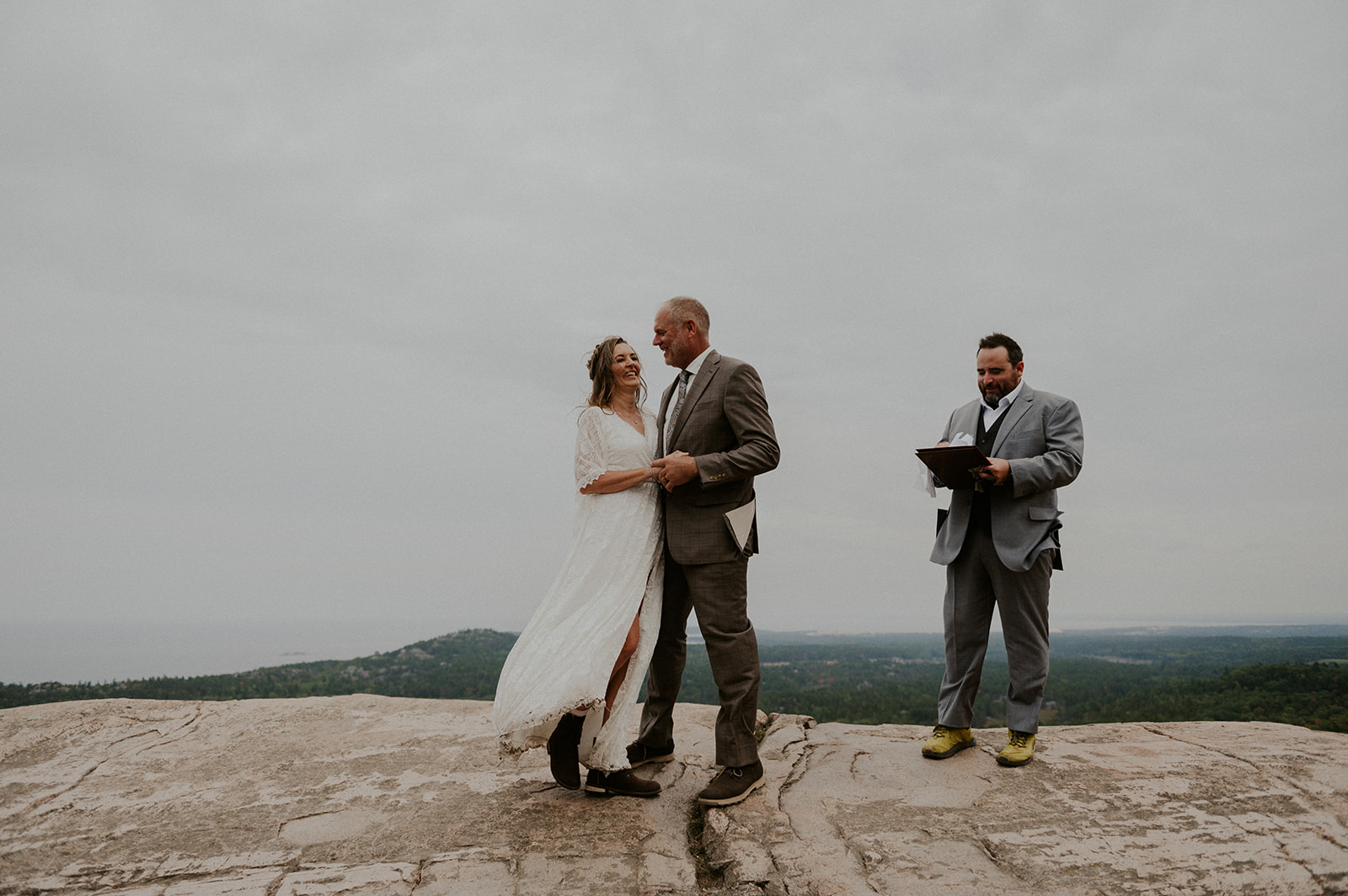 moody mountain elopement in marquette michigan