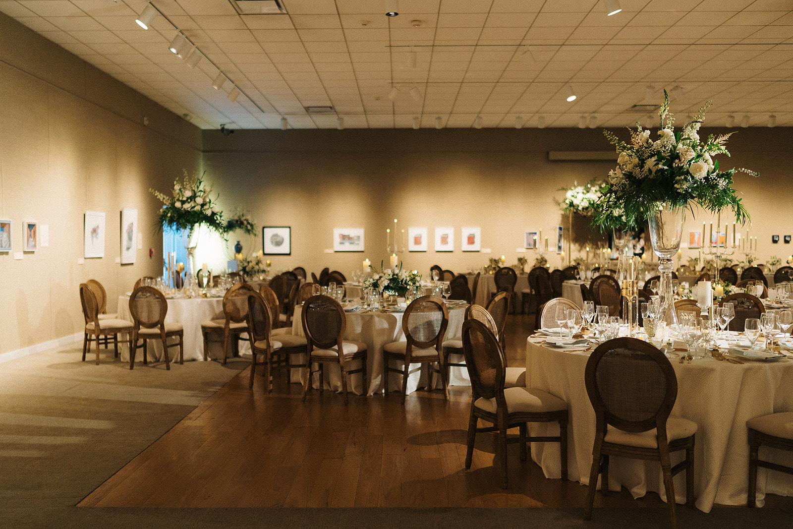 luxury art gallery wedding reception