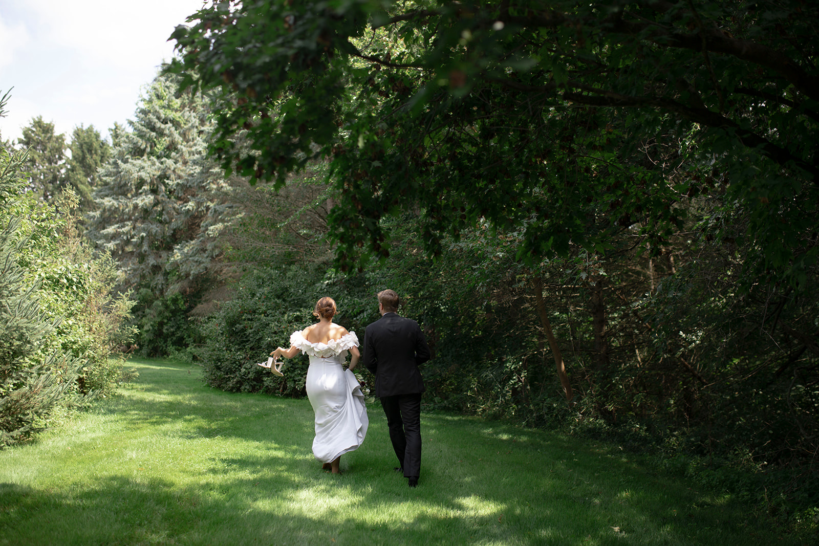 Elegant wedding at Greencrest Manor, Michigan. 
