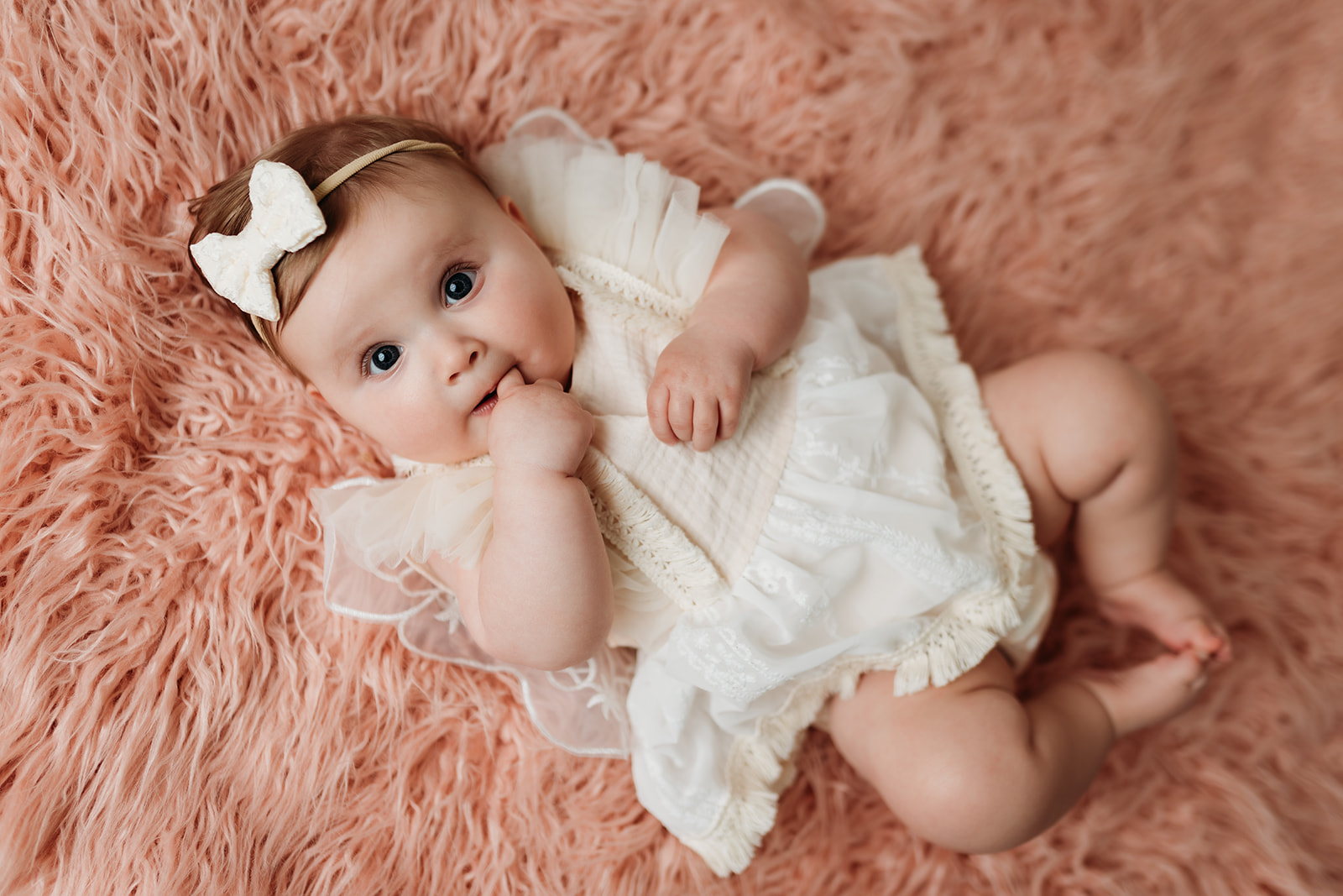 6 month old photo shoot to celebrate her milestone