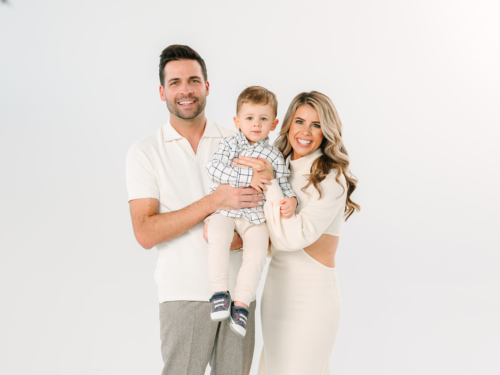chic sophisticated family portraits in studio tampa