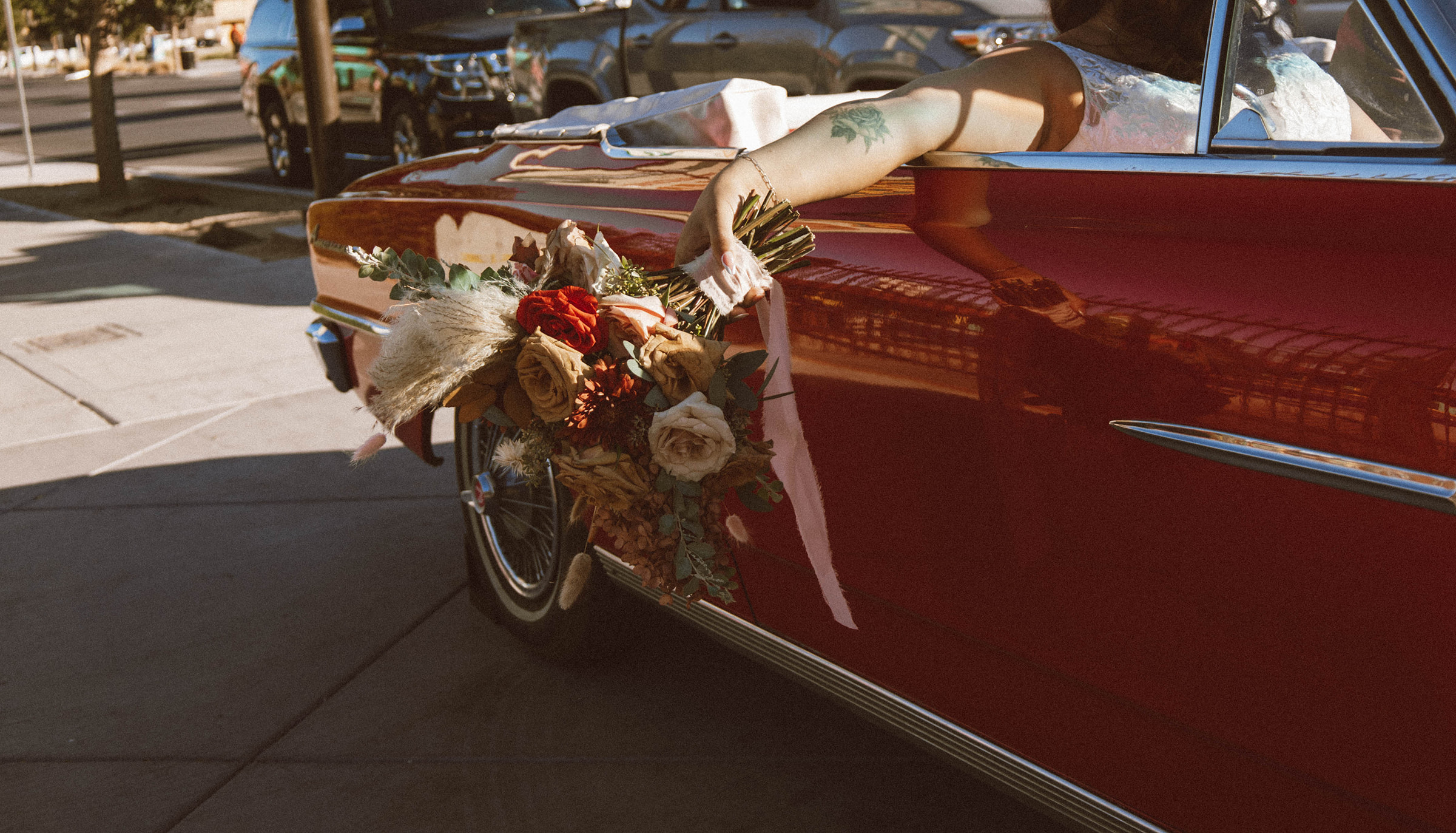 vintage car Vegas elopement
