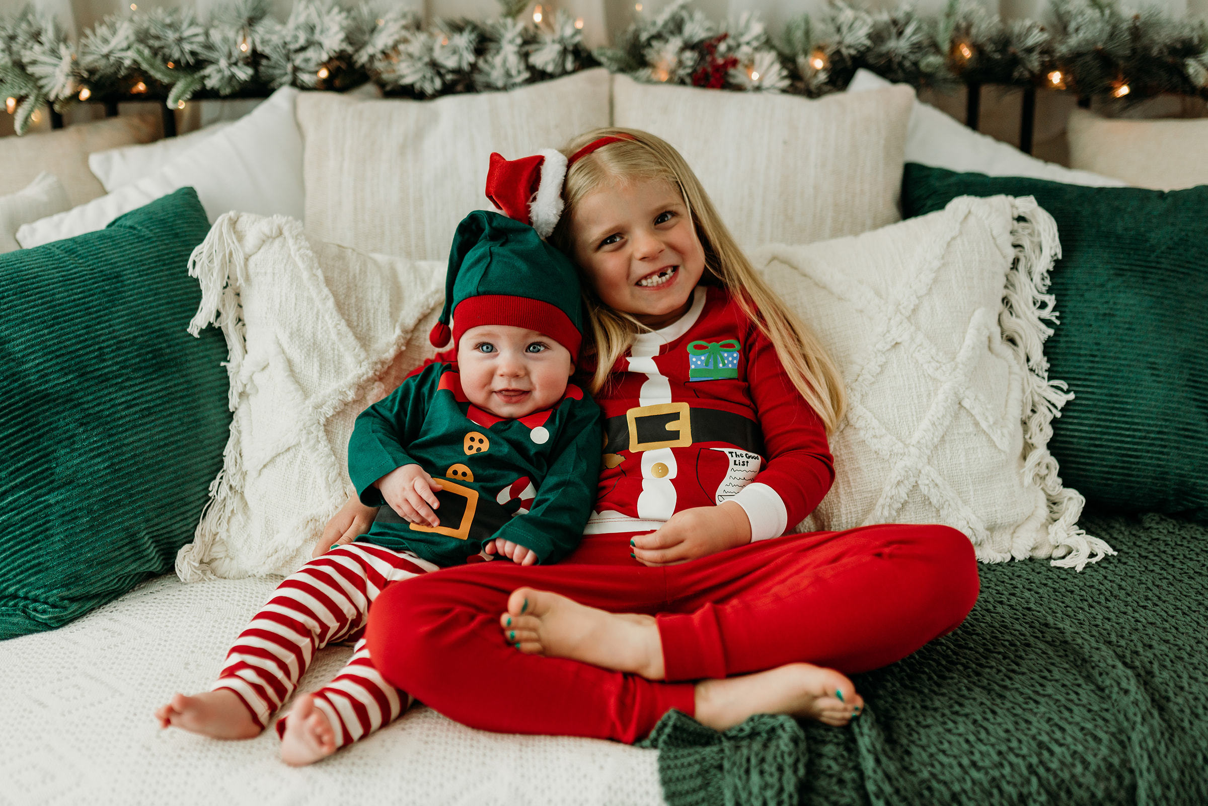 Adorable Santa's Helpers in Colorado Wonderland | Heather Ann Photography