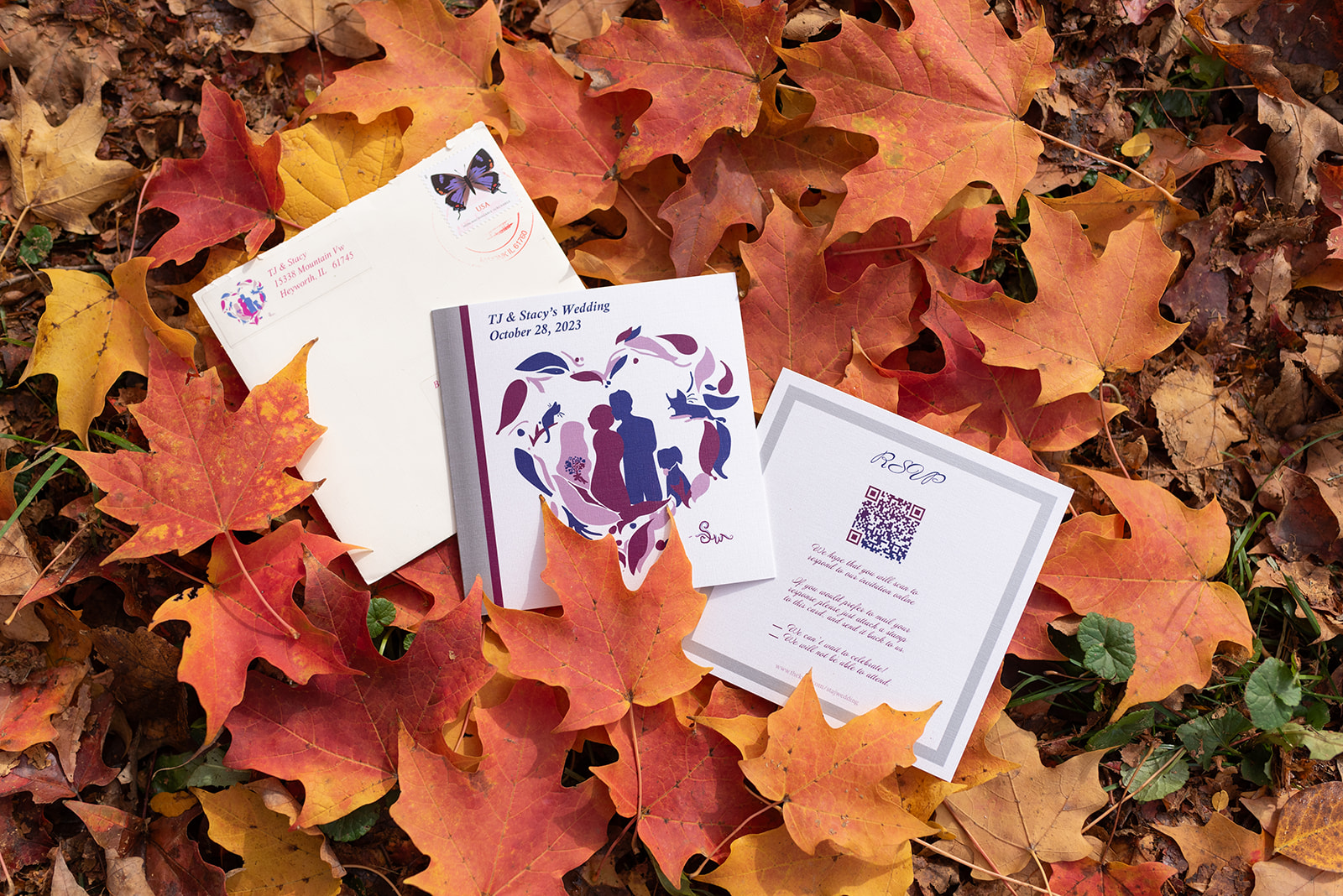 fall leaves lay flat of wedding details