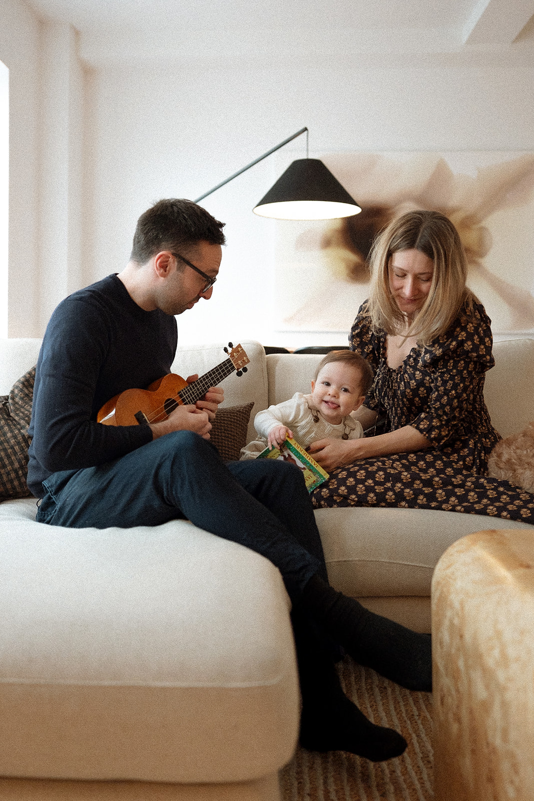 A family photography session at home to celebrate their daughters first birthday