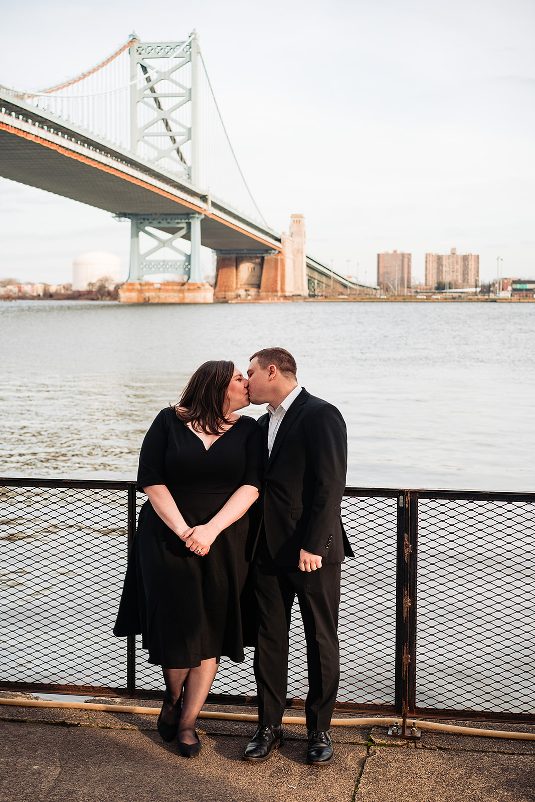 engagement photos by ben franklin bridge philadelphia