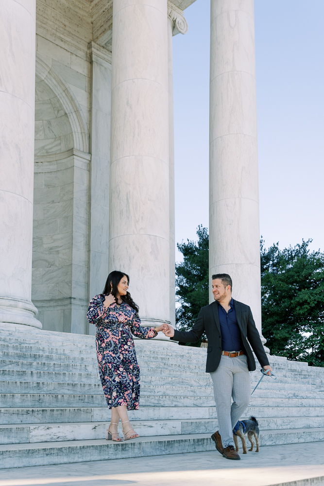 Thomas Jefferson Memorial couple's session dc cherry blossoms couple's session washington dc wedding photographer photos