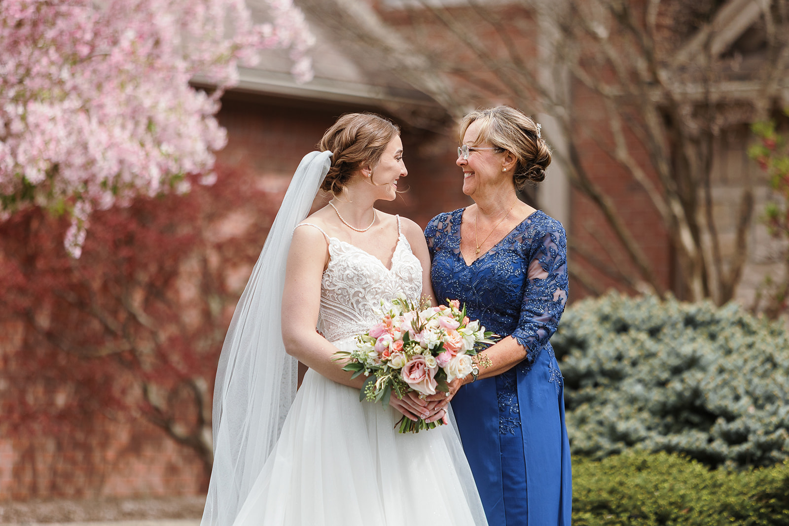 Kelly Reed and daughter bridget at wedding