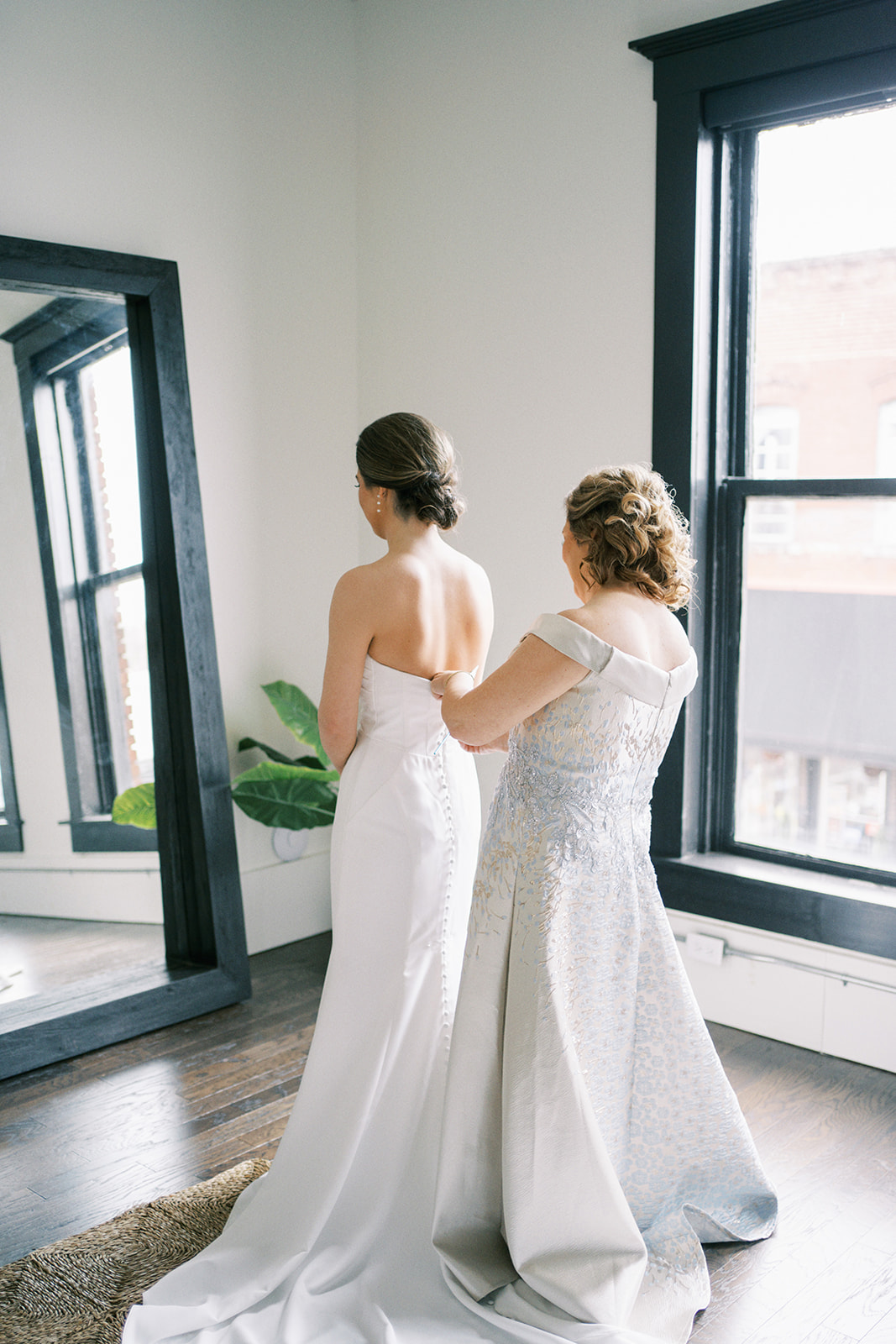 Bride and mother getting ready at the Lofts on Gault in Fort Payne, Alabama