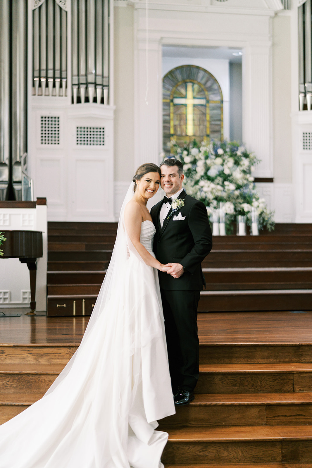 Wedding portrait of bride and groom at Fort Payne First Baptist Church